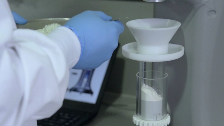 AZoLifeSciences's tweet image. Using Uniaxial #PowderTesting to Optimize High Shear Wet #Granulation w/ @FreemanTech 
buff.ly/3pbqsGk