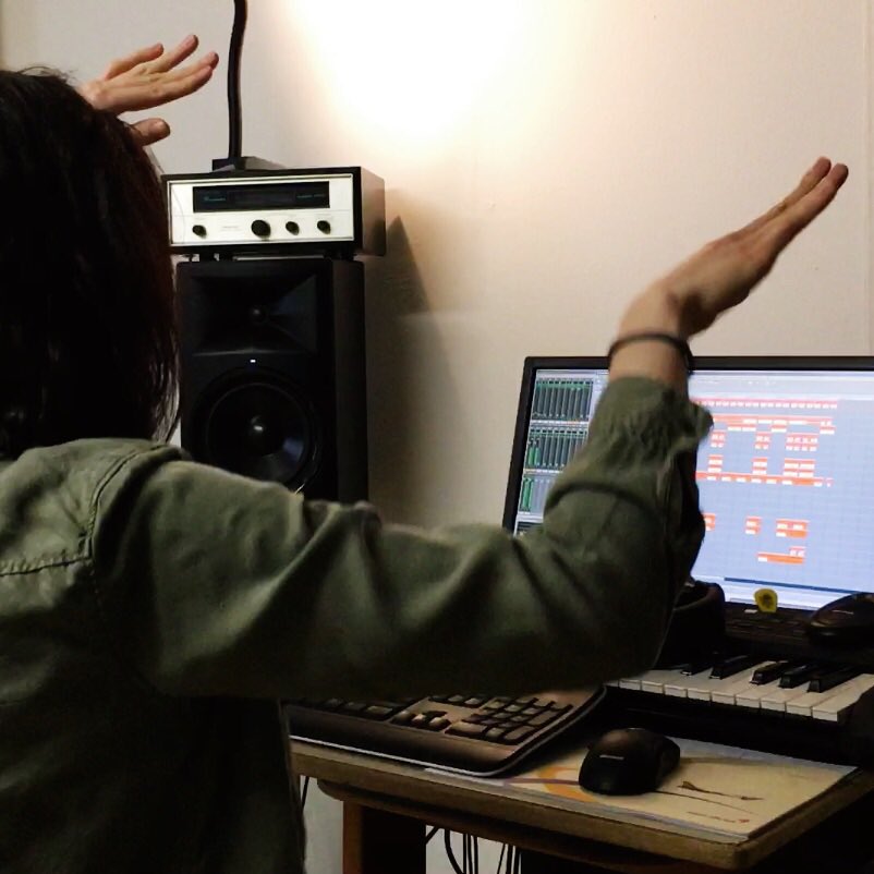 TYGAPUSSmusic's tweet photo. #womanatwork  #alternativerock #rockmusic #rocknrollisnotdead #musicproduction #recordingmusic https://t.co/n5F0Xtams6