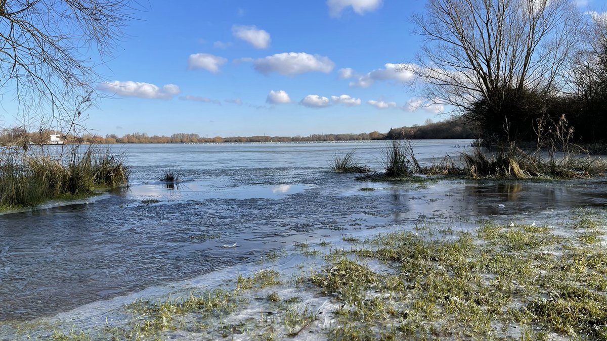 Very frosty walk to Wadenhoe #NeneValley #NeneWay #RiverNene