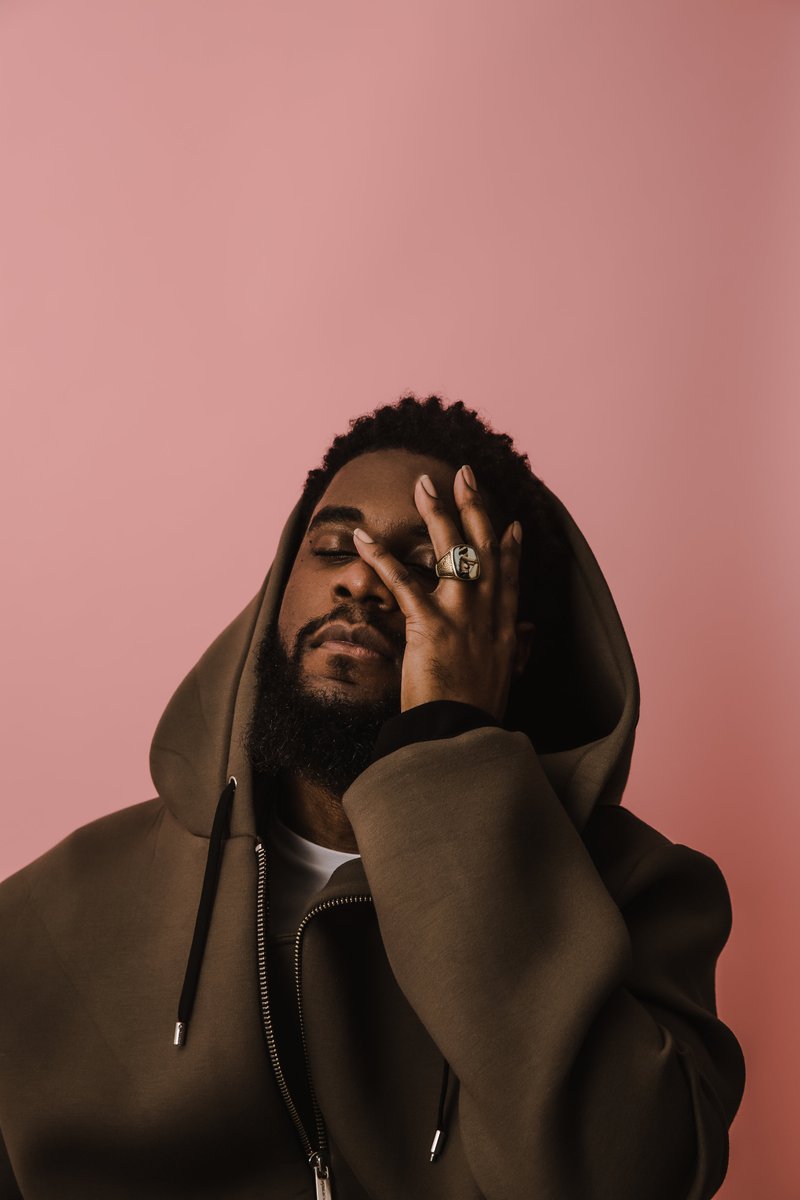 wepluggoodmusic's tweet photo. ~ @TStarGoldSoul has teamed up with @BIGKRIT for the release of his ‘Still Growing’ album lead track ‘Comfort Zone’ - this track will boost you to step out of your comfort zone, thanks to T Star’s artful lyrics supported by catchy drums

Listen here: https://t.co/guSLjWQAbx https://t.co/NM0FO7UNUo