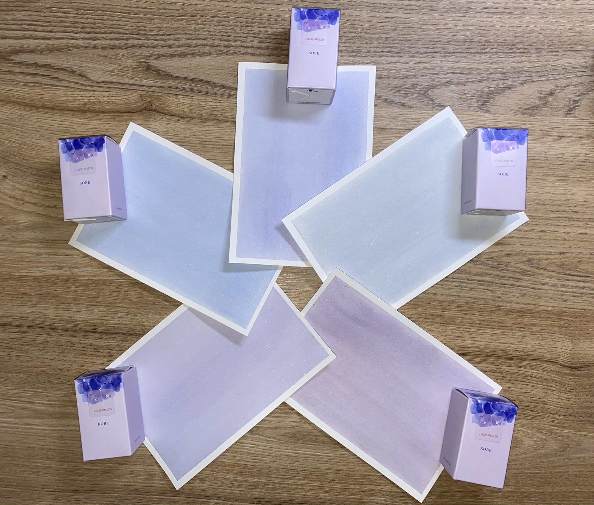 トゥットゥー A Twitter ラメだけでこの変化は すごいですよねぇ Tonoandlims ラメインク 八仙花 神戸ペンショー 万年筆インク 一枚ずつは に T Co Nia6sjtwvk Twitter