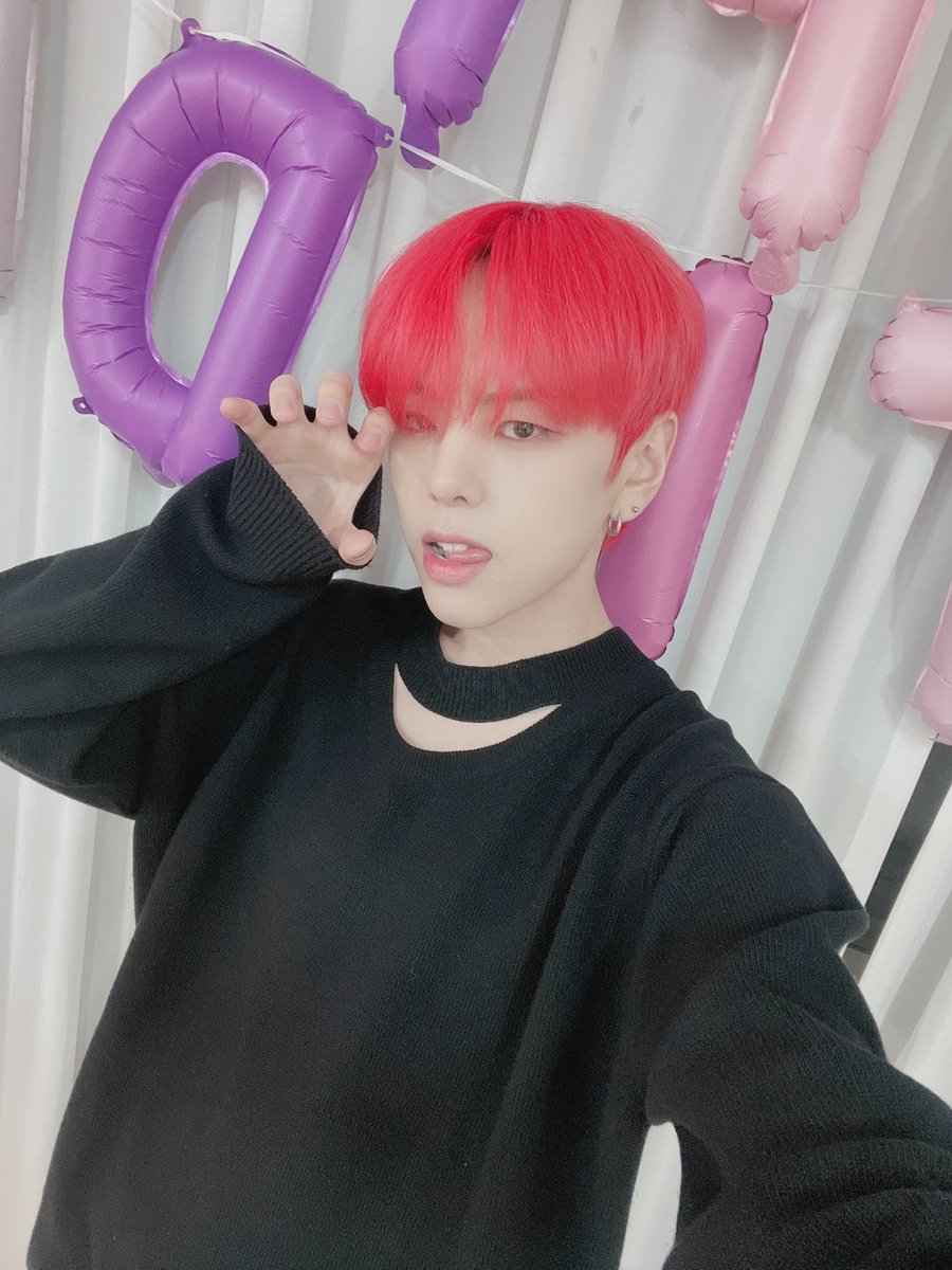 WEi__Official's tweet photo. ☁️해피대현데이🔥

#위아이 #WEi #장대현 #JANGDAEHYEON https://t.co/ksn52wR0bG