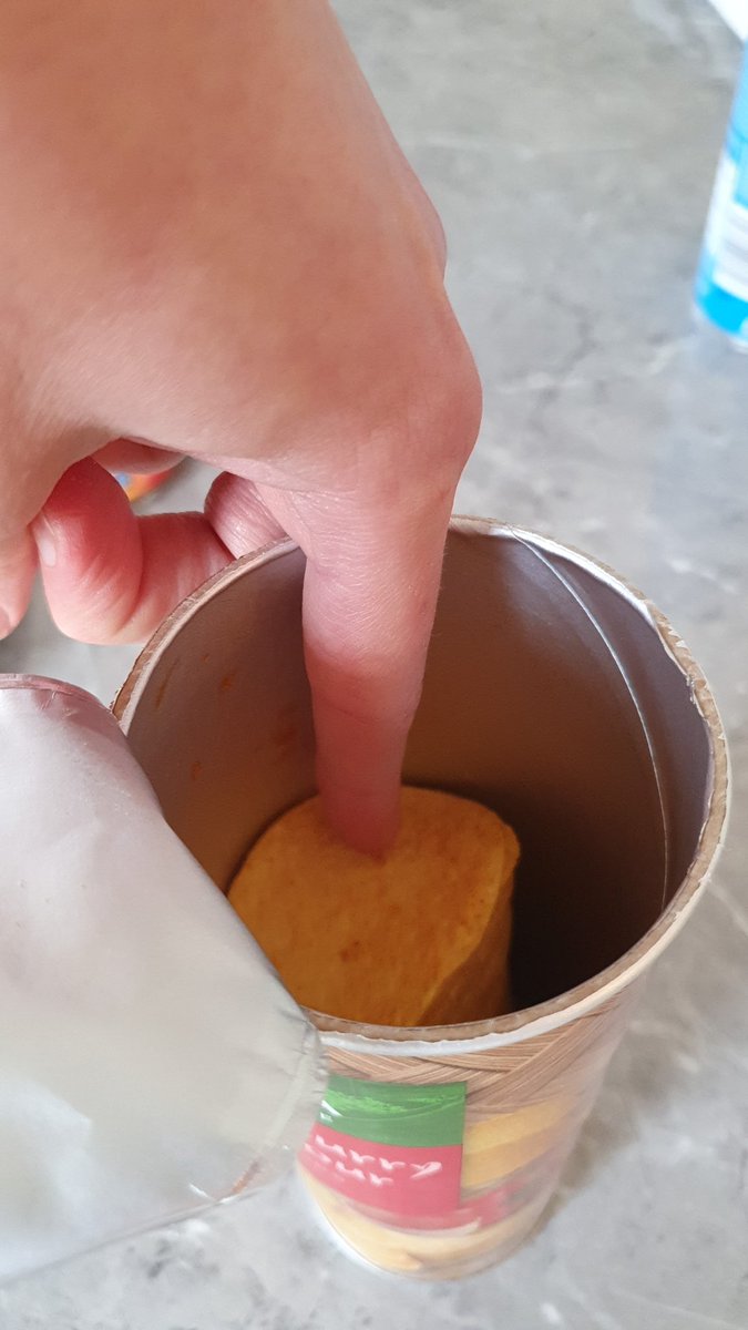 Carlosvandangox's tweet image. @lidl_ireland 4 inches missing from your product.  Do i get a discount