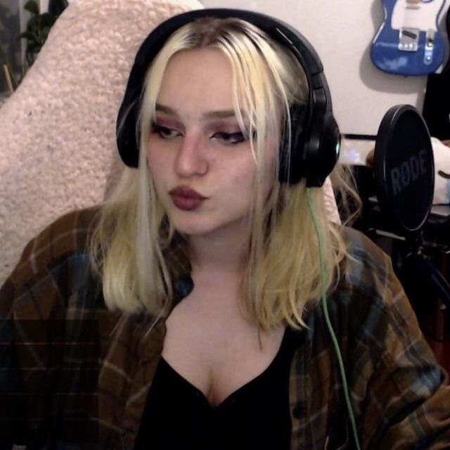 |￣￣￣￣￣￣￣￣￣￣￣￣￣￣￣|  if u like nihachu click this!        |＿＿＿＿＿＿＿＿＿＿＿＿＿＿＿|          \\ (•◡•) /            \\   /     /srs     ——     /safe   |   |           |_  |_  [rts pog]