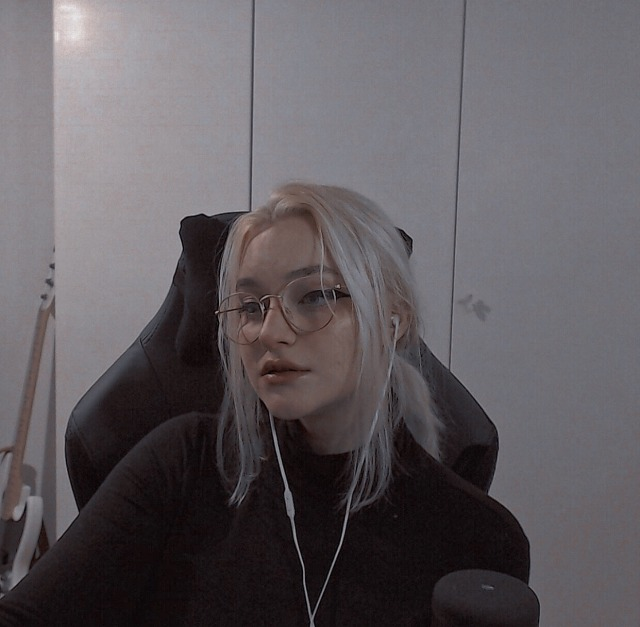 |￣￣￣￣￣￣￣￣￣￣￣￣￣￣￣|  if u like nihachu click this!        |＿＿＿＿＿＿＿＿＿＿＿＿＿＿＿|          \\ (•◡•) /            \\   /     /srs     ——     /safe   |   |           |_  |_  [rts pog]