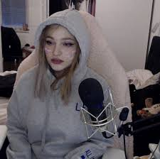 |￣￣￣￣￣￣￣￣￣￣￣￣￣￣￣|  if u like nihachu click this!        |＿＿＿＿＿＿＿＿＿＿＿＿＿＿＿|          \\ (•◡•) /            \\   /     /srs     ——     /safe   |   |           |_  |_  [rts pog]