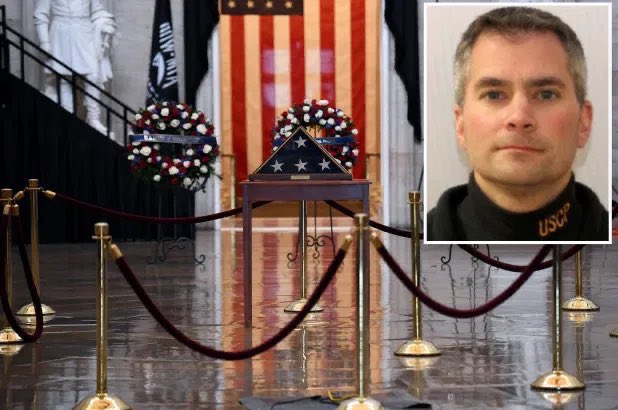 J_Ab75's tweet photo. @LindseyGrahamSC May the memory of fallen hero Officer Sicknick haunt you for the rest of your days. https://t.co/K9yfqQQ4ox