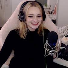 |￣￣￣￣￣￣￣￣￣￣￣￣￣￣￣|  if u like nihachu click this!        |＿＿＿＿＿＿＿＿＿＿＿＿＿＿＿|          \\ (•◡•) /            \\   /     /srs     ——     /safe   |   |           |_  |_  [rts pog]