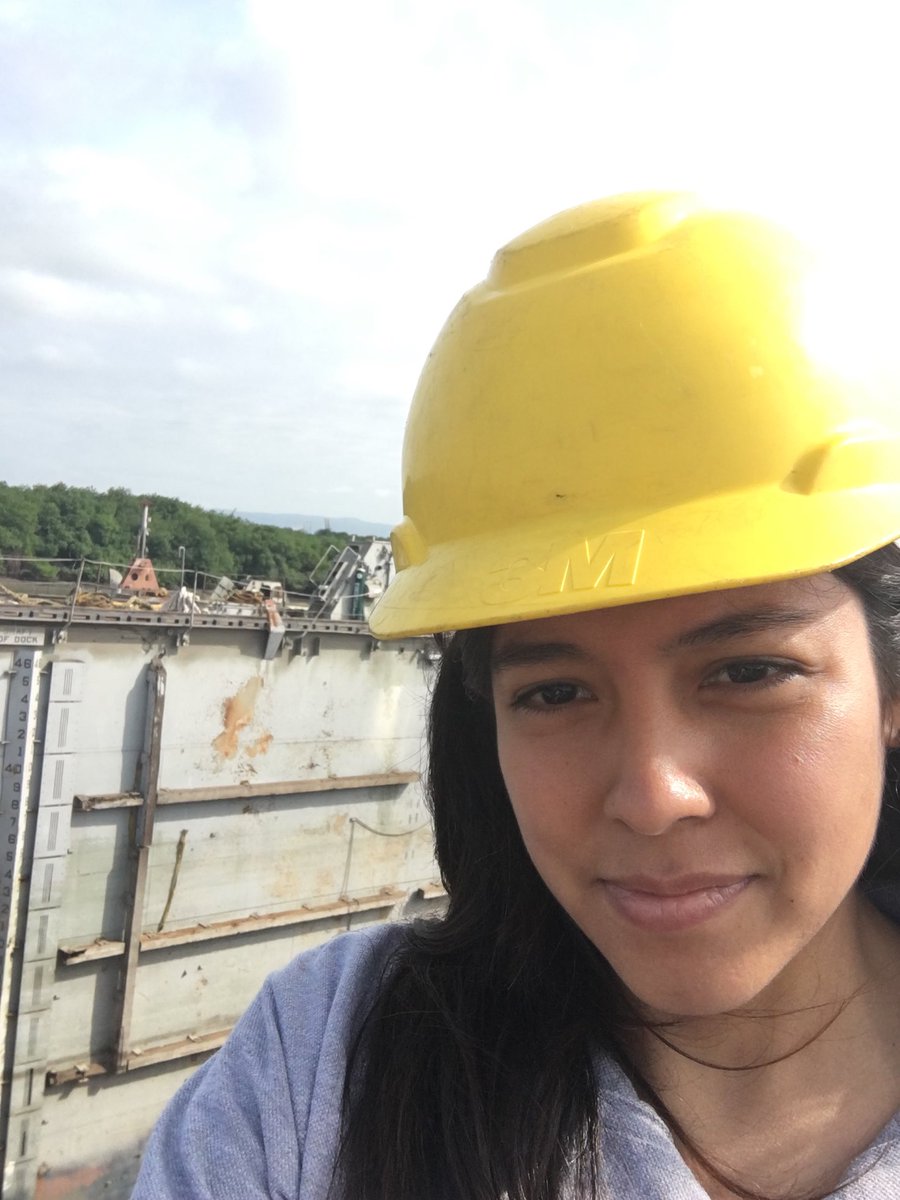 oceanshipslife's tweet photo. Feliz día internacional de la Mujer y la Niña en la Ciencia!!! #dique #astinave #navalengineer ⁦@espol⁩ ⁦@fimcmespol⁩ ⁦@PilarCo70133476⁩ ⁦#somosESPOL 🎉 https://t.co/4i50bApVWj