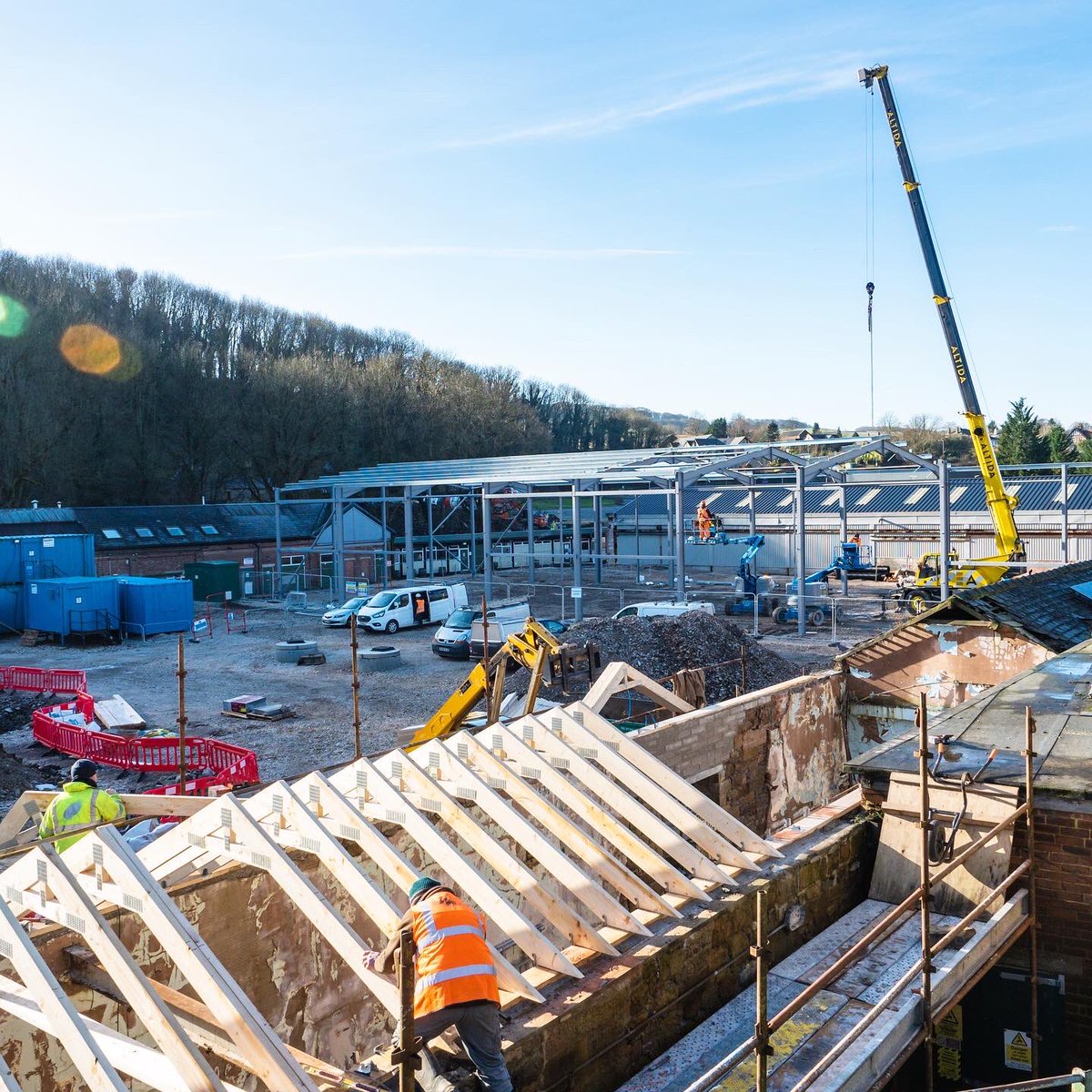 LittonProperty's tweet image. What a difference a week makes!

Main Contractors Roe Developments are on programme for completion of this new unit at Riverside Business Park.

Units available from May 2021

#construction #employmentspace #businesspark #peakdistrict #development #bakewell #PropertyInvestment