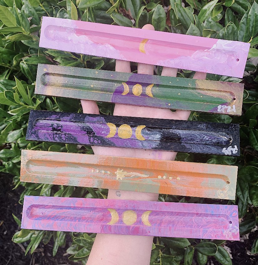 buy yourself or someone else some art this valentine’s day! ✨💫

🌜 lunarrosepaintings.etsy.com 🌛