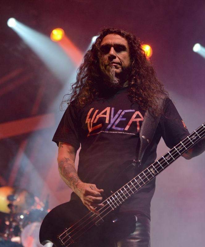 Nuestro gran recuerdo Araya con la camiseta de <a href="/slayercolombia/">slayercolombiafans</a>, <a href="/andresduranrock/">Andrés Durán</a> ,<a href="/morarocknroll/">Héctor Mora</a> <a href="/radionica/">Mila Mila</a> <a href="/profeastronauta/">alvaro gonzalez v</a>