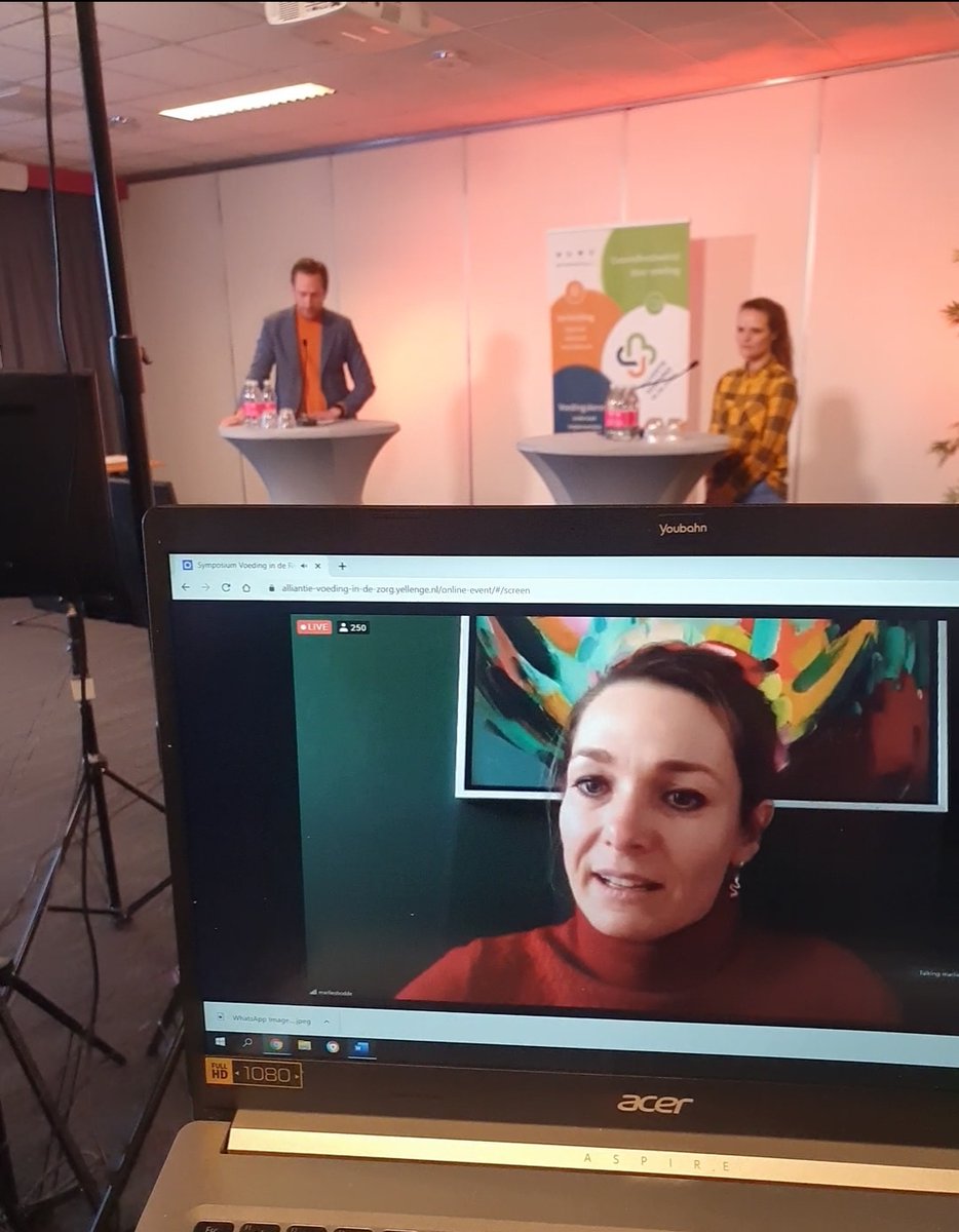 ZorgProefJe's tweet photo. In gesprek over onderzoek naar voedingsadvies in de revalidatiezorg met Dr. @I_M_Body (revalidatiearts @WZA_Ziekenhuis), Dr. ir. #RenateWinkels (@WUR) &amp; ir. #AnneSlotegraaf #eetscore (@WUR, @voedingindezorg). Meer informatie? Stuur een bericht naar #GoedeZorgProefJe! https://t.co/bOkYyAievW