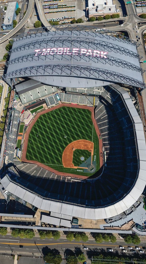 TheFMJ's tweet photo. The FMJ's #MyFacility features heads to the US Pacific Northwest where @IFMA member Dave Wilke and his #FM staff ensure all parts of #TMobilePark, from the field to its retractable canopy, are operational and ready for the @Mariners to play ball.

https://t.co/UliOBxOKQo  #facman https://t.co/QsTLZSZjqy