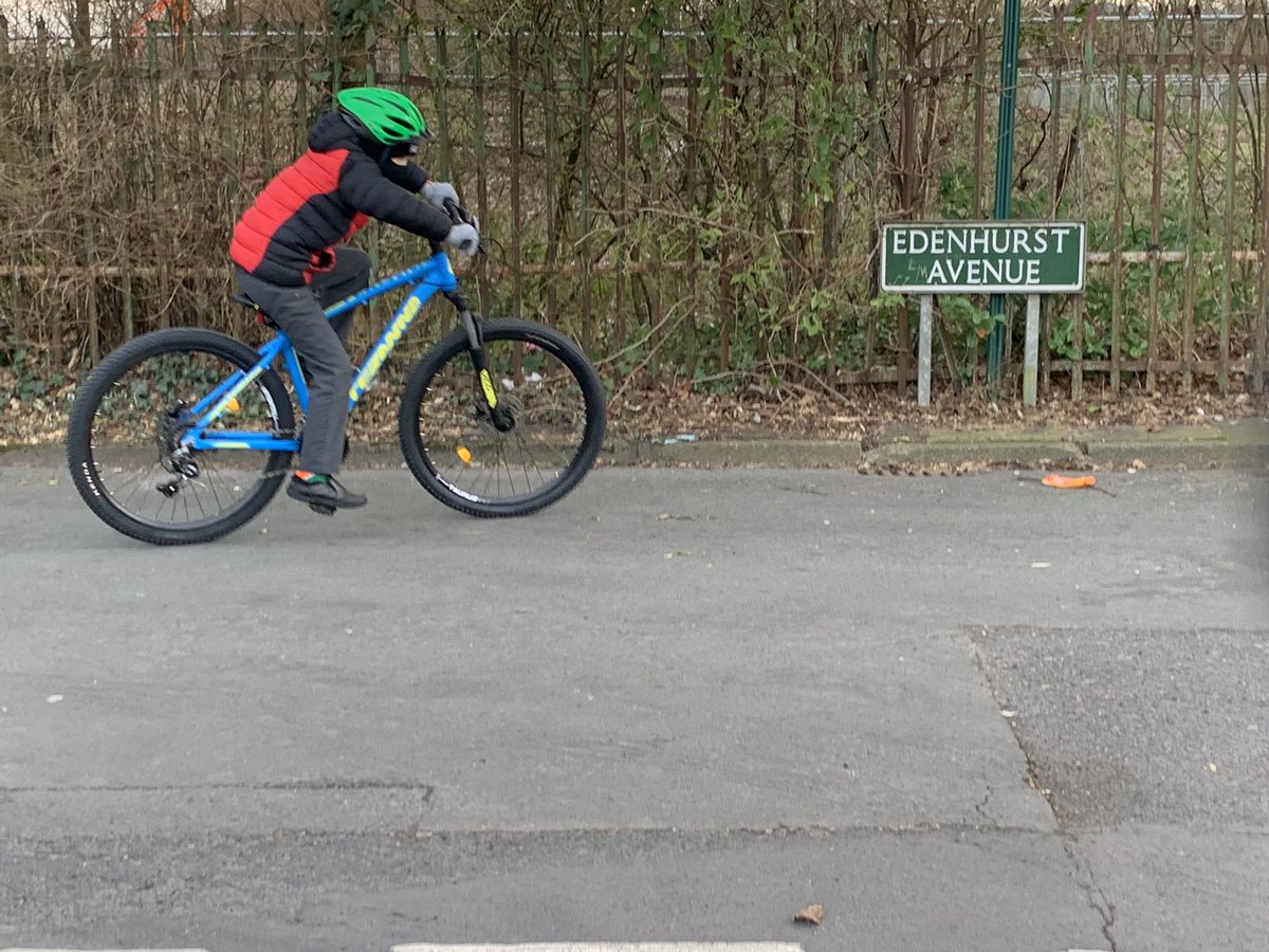 ScouserSue's tweet photo. @malvernprimary Day 2 of Braydenβs #100Moore Street Challenge. He has covered 26 streets after school today. His hands and ears were feeling the cold and he has saddle sore but he is cycling on. π΄ All together he has cycled 57 streets in 2 days. https://t.co/RWL31Pvuph
