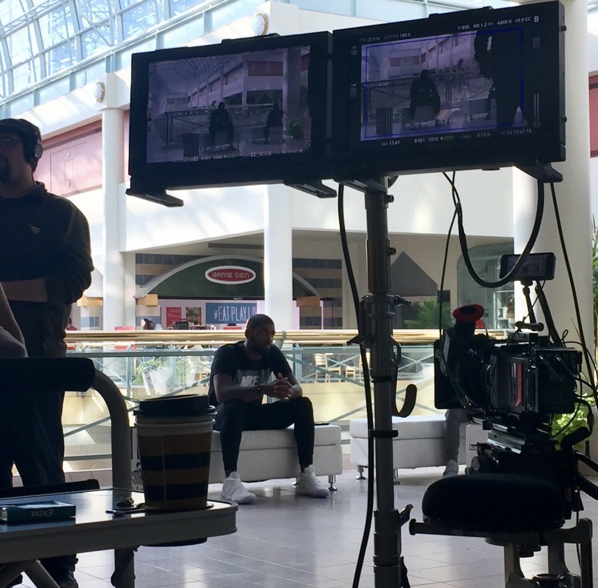 Somehow in that same period I also managed to walk into a Kyrie commercial, meet  @mradamscott, sit on a stage with  @HillaryClinton, and party with the mascots on the highway(?).Nothing will top that year.
