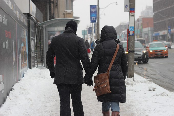 cityoftoronto's tweet image. Bundle up and stay warm today! @TOPublicHealth shares tips to stay healthy and safe: toronto.ca/community-peop… #ExtremeColdAlert
