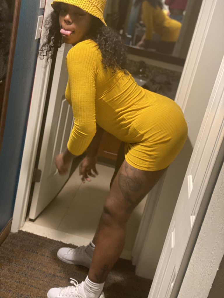 realbossgalshit's tweet photo. Hey Twitter 🤗🤗 https://t.co/x1wluECjOl