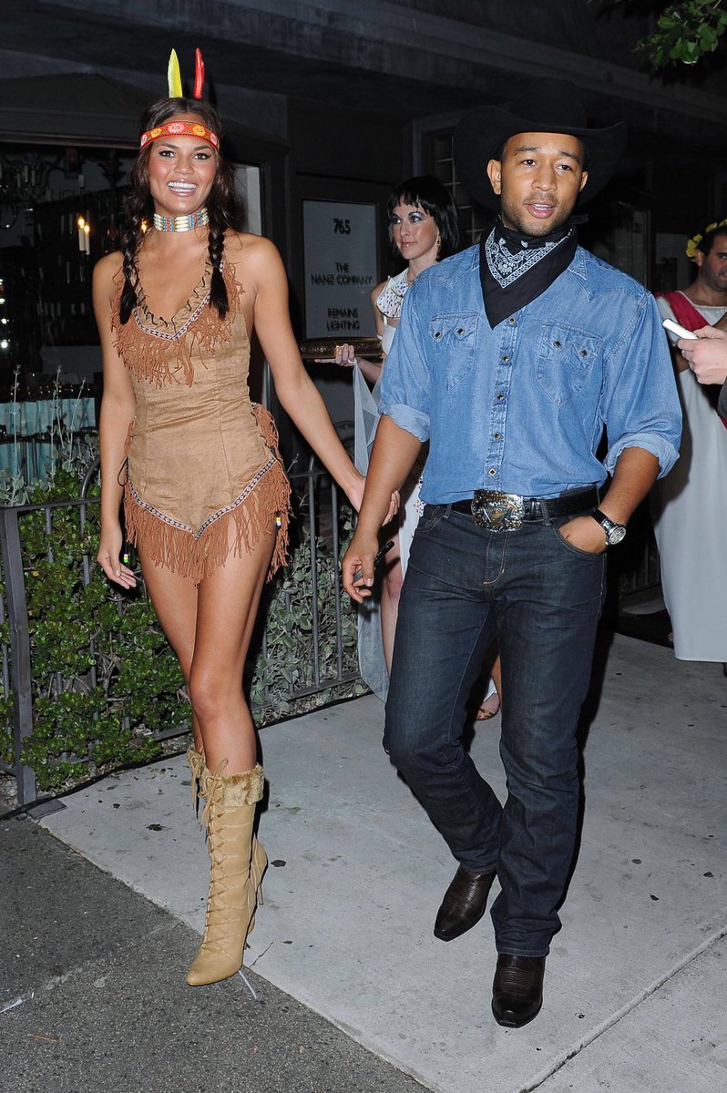 butterhead2000's tweet photo. @chrissyteigen do something about this https://t.co/XnGl3dG9gI