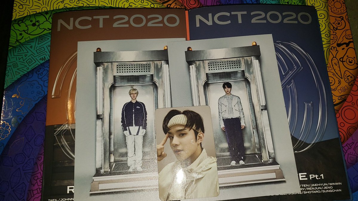 TarosDiary's tweet photo. @SMGlobalShop I was not playing on Christmas. This Jungwoo pc😭😭✋. My sister has my Taeyong one because she wanted it https://t.co/bv6Gg8w5Wk