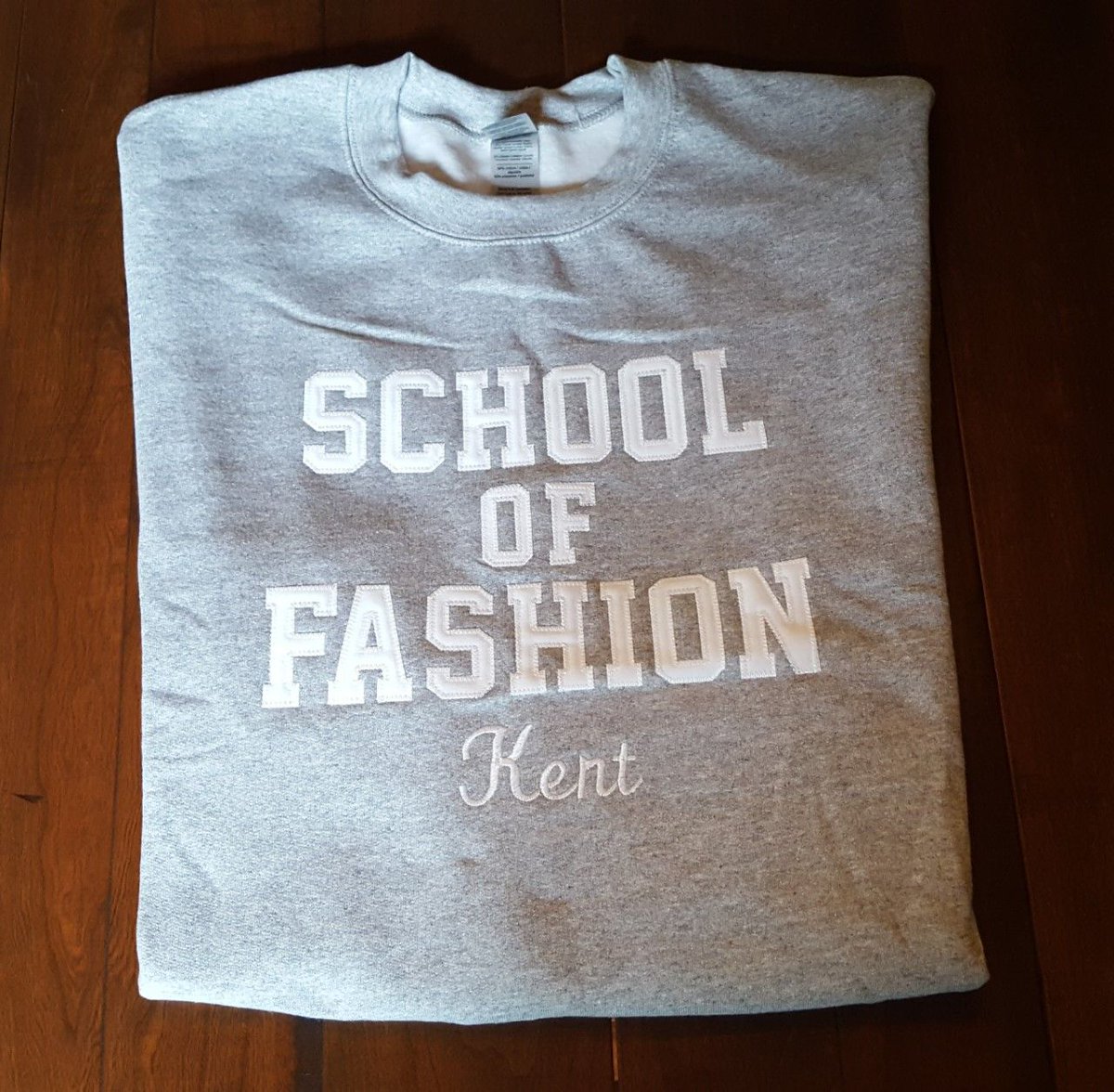 Tech_Style_LAB's tweet image. Looking for a crewneck to keep you warm this winter? Check out the Tech Style Lab X Fashion School Store for adorable embroidered gems! ⚡Link is in our bio⚡
