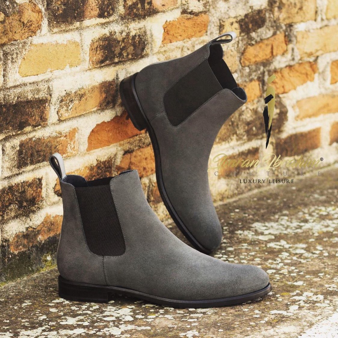 Elevate your wardrobe with our Women’s Pewter Suede Chelsea Boots

#IMRANIBRAHIMCOUTURE

imranibrahimcouture.com/product-page/w…

#thursday #blackpoundday #opulencetailoring #boots #bootsforsale #shoesaddict #bootaddict #bootsstyle #shoselfie #bootsaddicts #chelseabootswomen #chelseabootslover