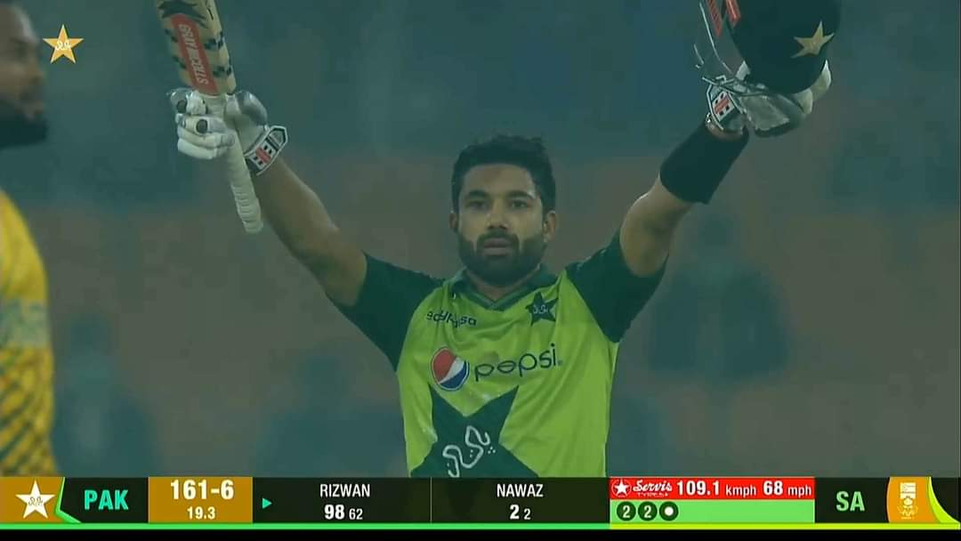 The_BrokenKSoul's tweet photo. #2nd pakistani to hit a #hundread in T20 .What a terrific knock .Bow down hatters .
#PAKVSSA #Pakistan https://t.co/XHDzWdJ3Lj