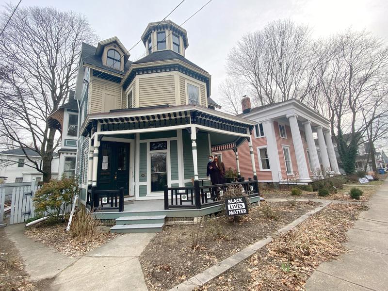Reuters's tweet photo. Cheap old homes draw millennials escaping pandemic cages https://t.co/L6UNhwiFnK https://t.co/6UjDOM46vj