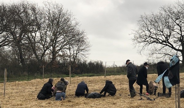 Aux cotés de <a href="/reforestaction/">Reforest'Action</a> depuis 2011, #AllianzSEngage pour protéger l'environnement. 
Au total, 260 000 arbres ont été plantés dans le monde. 
Cette année, l'action se déroulait à Saint-Orens, près de Toulouse🌳 

Retrouvez nos engagements ⬇️
swll.to/NosEngagements