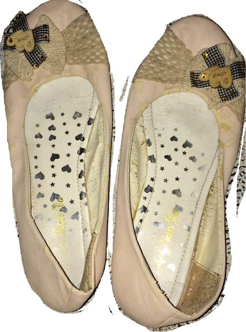 收山前分享 4  很久前的一位朋友送的(對方也算是美女) 不過玩多了...壞掉了  #扫楼 #恋足 #打胶  #原味 #射鞋 #Cumshoes #射平底鞋 #Cumflats https://t.c<a href="/tag/%E6%89%AB%E6%A5%BC"class="tags">#扫楼</a><a href="/tag/%E5%8E%9F%E5%91%B3"class="tags"><span>#原味</span></a><a href="/tag/%E6%81%8B%E8%B6%B3"class="tags"><span>#恋足</span></a><a href="/tag/cumshoes"class="tags"><span>#cumshoes</span></a><a href="/tag/%E6%89%93%E8%83%B6"class="tags"><span>#打胶</span></a><a href="/tag/%E5%B0%84%E9%9E%8B"class="tags"><span>#射鞋</span></a><a href="/tag/%E5%B0%84%E5%B9%B3%E5%BA%95%E9%9E%8B"class="tags"><span>#射平底鞋</span></a><a href="/tag/cumflats"class="tags"><span>#cumflats</span></a>