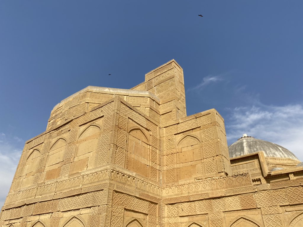 Makli necropolis c@ 10:45