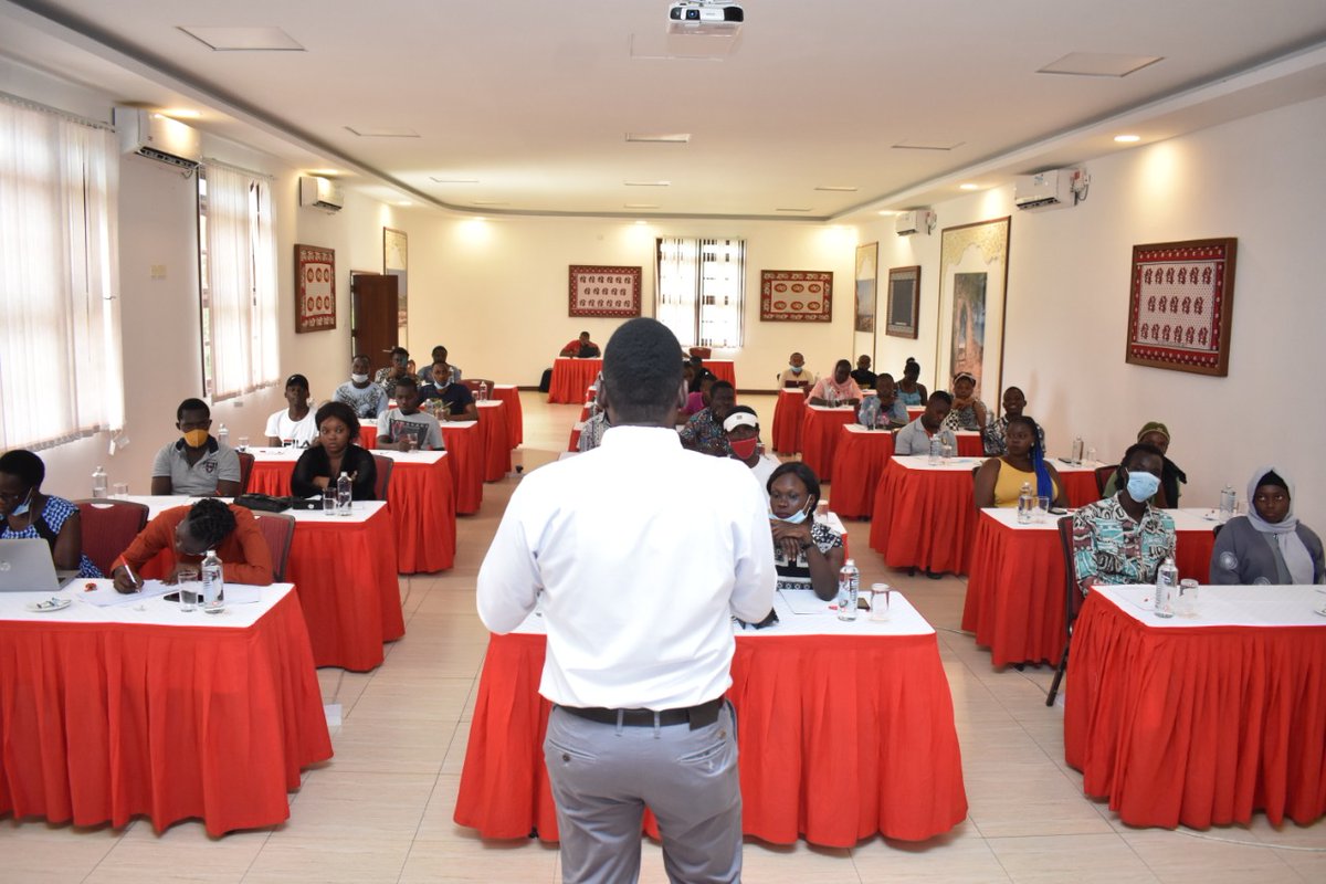 SustainaBizKe's tweet photo. Glad that the #COASTMentorshipProgram has been a delightful experience for our mentees, partners & @SustainaBizKe team. As we reviewed their business plans & implementation strategies, it was great to see the zeal of the Tudor #YOUTH, @MombasaCountyKe to turn waste to value. https://t.co/ZNhfEBZmsZ