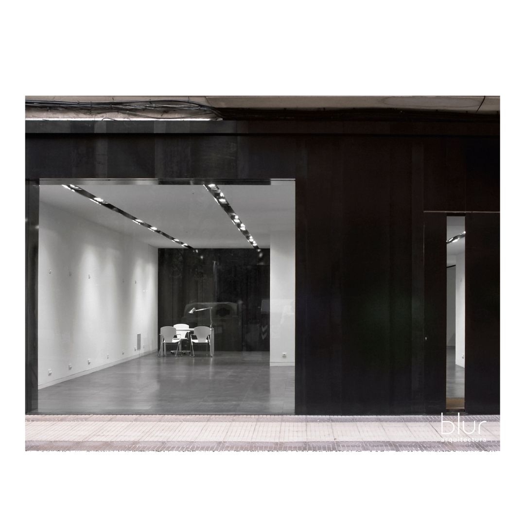 blurarquitect's tweet photo. Proyecto Cocina Miele, Logroño. 

Para la #fachada de este #proyecto apostamos por la utilización del #hierro como #material base, ya que éste se dobla para introducirse en el #interior del #local dando forma a los armarios-archivadores, #lavabo y #almacén. https://t.co/RwDBVZBPNM