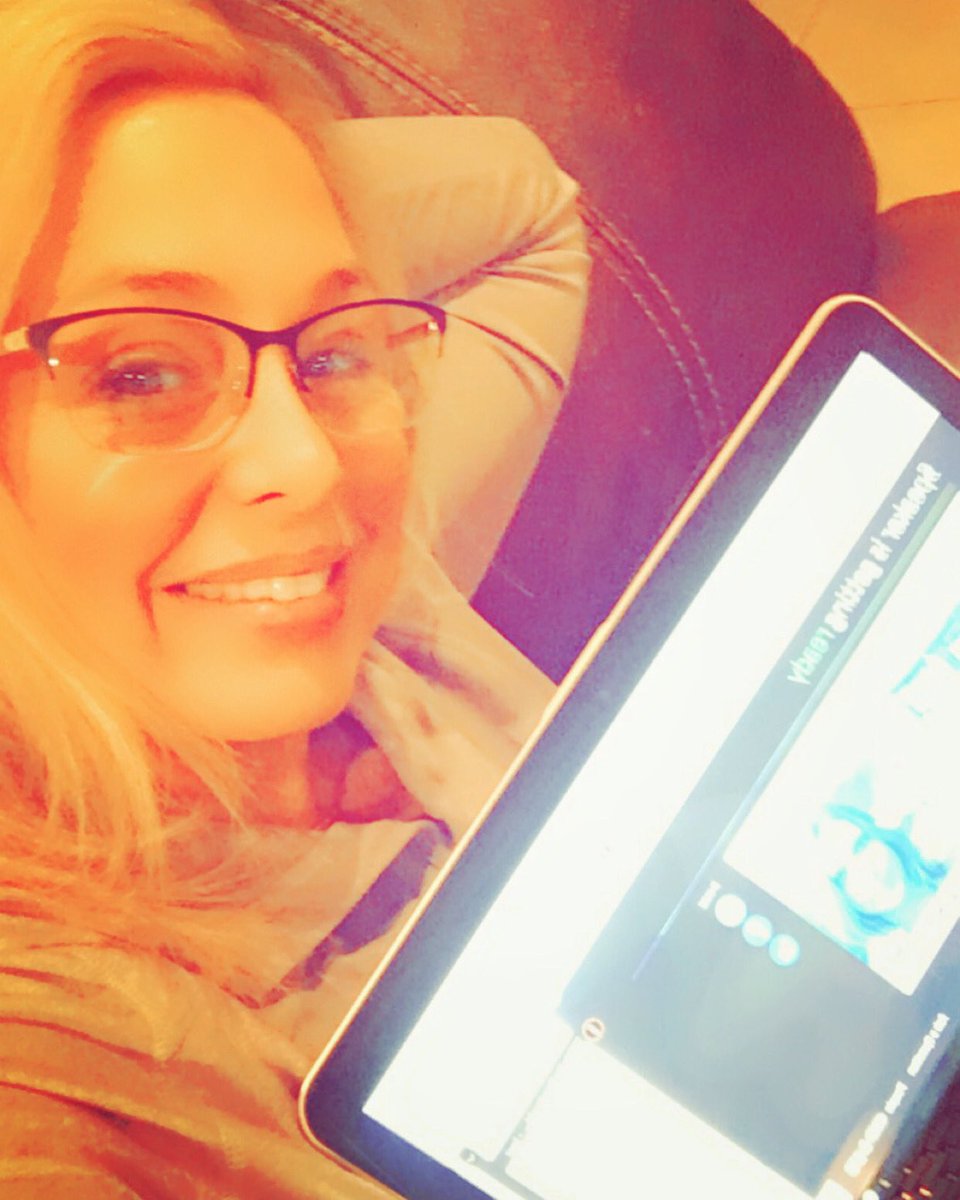 CHAOSKORDIN8R's tweet photo. Day 3 Be The Difference Conference 2021 DALF. At home today learning & networking. I see a mountain of change needed but that hike starts w/ small steps! & Not everyoneโs gonna want to hike with ya! My trail is different, be better do better#DALF #bethedifference2021 https://t.co/ozy8TVOv1A