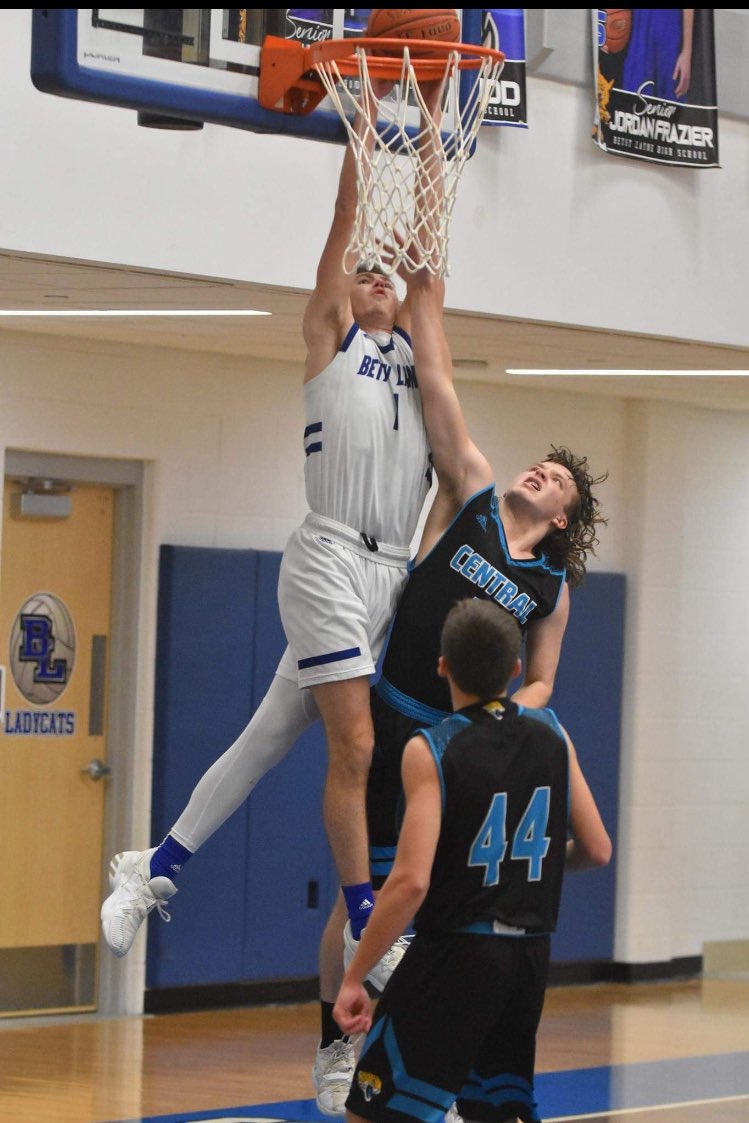 Retaliation Mountain Sports tweet media