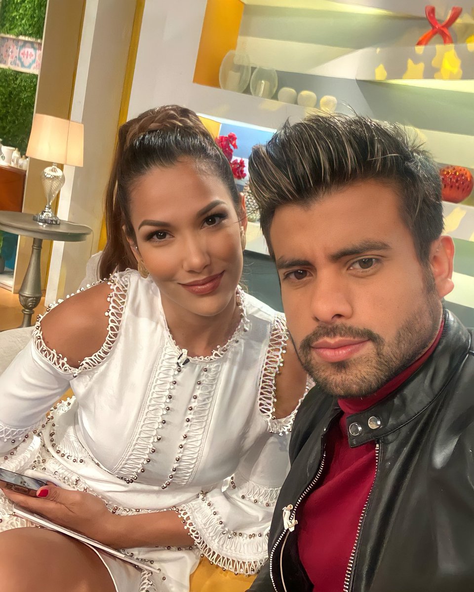 EfrAleRJ's tweet photo. #EfrAleAmorEterno https://t.co/CJtI6QnPbt