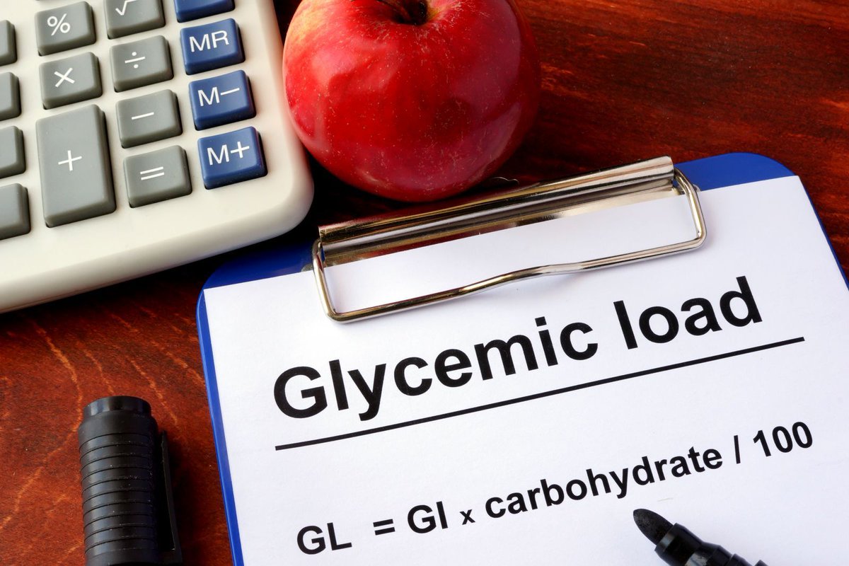 HarvardHealth's tweet photo. The lowdown on glycemic index and glycemic load: https://t.co/9ZCSAM5gC6 #HarvardHealth https://t.co/HtJKawb3gE