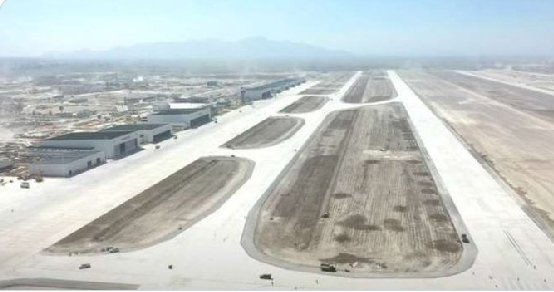 GlodeJo07's tweet photo. El aeropuerto de la 4T
La universidad de la 4T
La carretera de la 4T
El tren de la 4T

¿Qué es esto amigos? ¿Suecia? https://t.co/GeSLXKHWcT