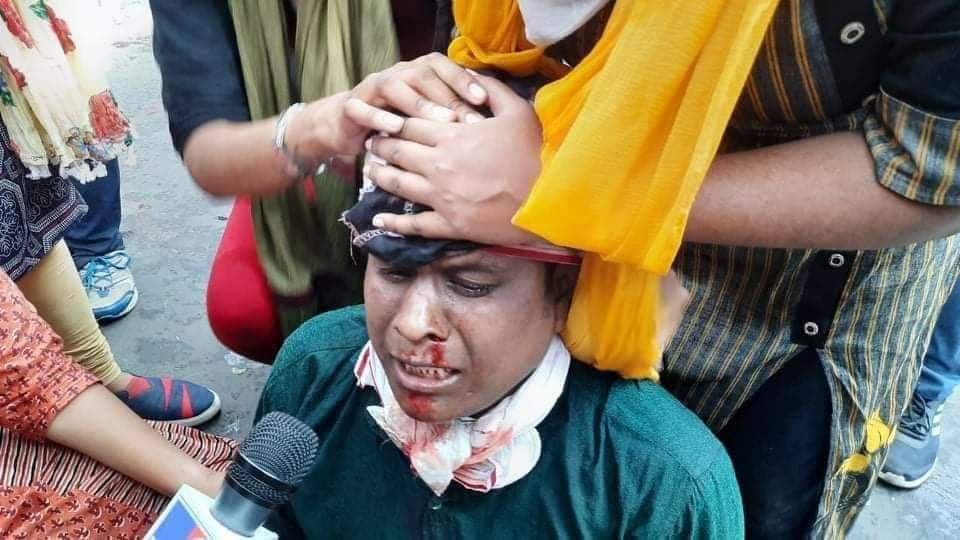 aishe_ghosh's tweet photo. What TMC Govt has done today.

Never Forget, Never Forgive ✊

#SFI #DYFI https://t.co/d2V4VUag4k
