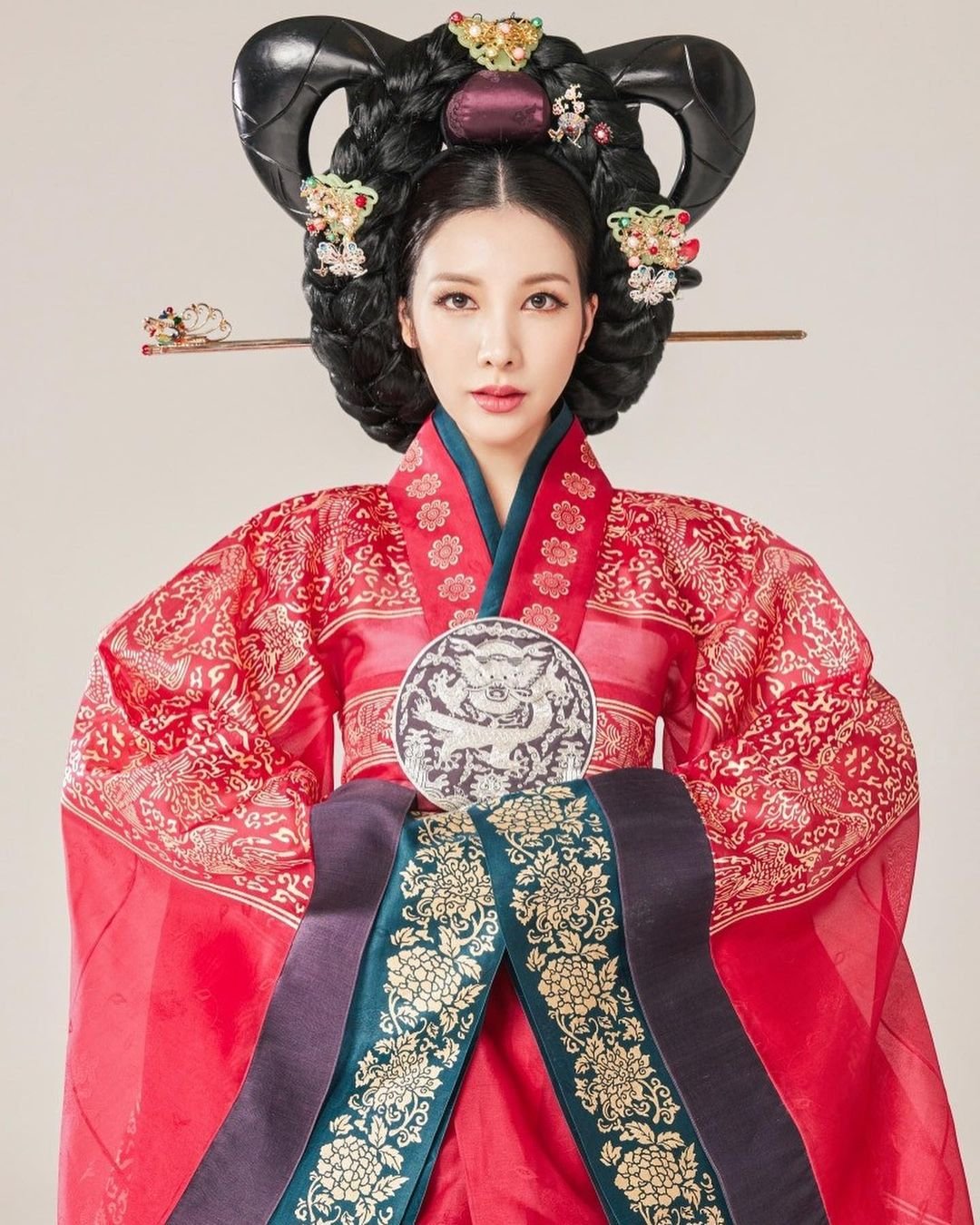 Pecinta Kontes Kecantikan Miss Universe Korea Park Ha Ri Park Look Gorgeous In Korea Traditional Costume Hanbok Is Korea National Costume And Hanbok Has Been A Great Part Of Pecinta Kontes Kecantikan Miss Universe Korea Park Ha Ri Park Look Gorgeous In Korea Traditional Costume Hanbok Is Korea National Costume And Hanbok Has Been A Great Part Of