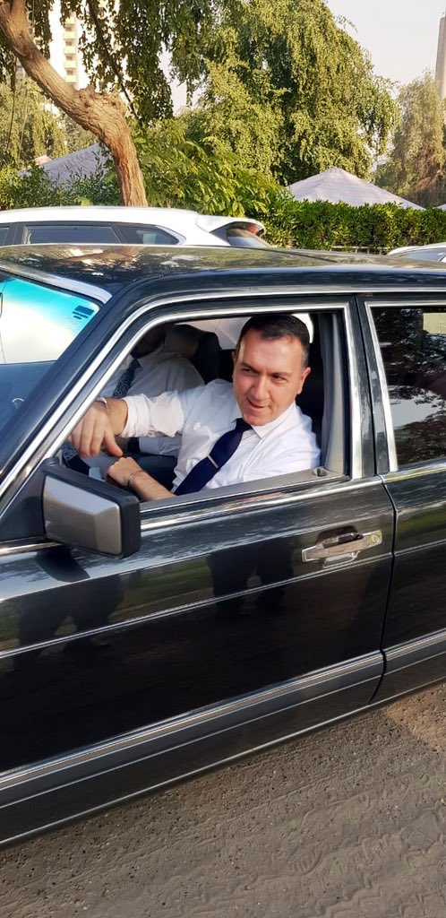 FATIHYILDIZ_MFA's tweet photo. بغداد هي المكان الذي تمتلكون فيه اصدقاء يدعونكم لتناول السمك المسگوف في ابو نؤاس ويتبادلون معكم الحديث الجميل ومن ثم يقدمون لكم سيارة جميلة من طراز 91 لقيادتها على ضفاف نهر دجلة.

@yousif_Almohsen
@Ghassanr

#متعة_بغداد https://t.co/TpPzAw4PIu
