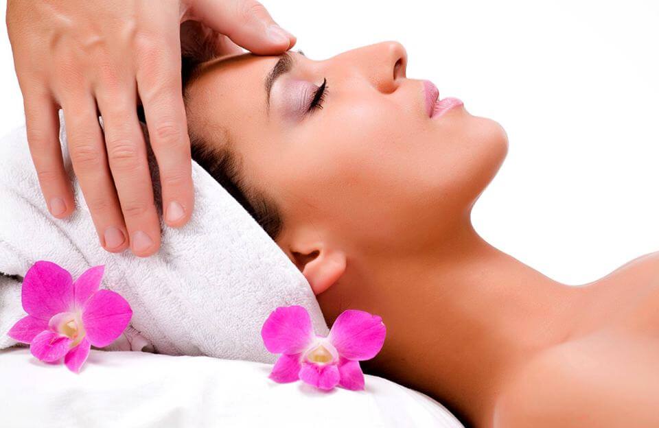 Pilates Pamper and Prosecco Night Friday 19th February - mailchi.mp/115c6ec32bd9/p…
Join me via zoom for a fabulously relaxing evening to revitalise and rejuvenate your mind and body