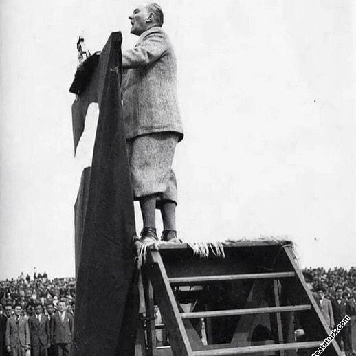 Benim hayatta yegane fahrim, servetim, Türklükten başka bir şey değildir."