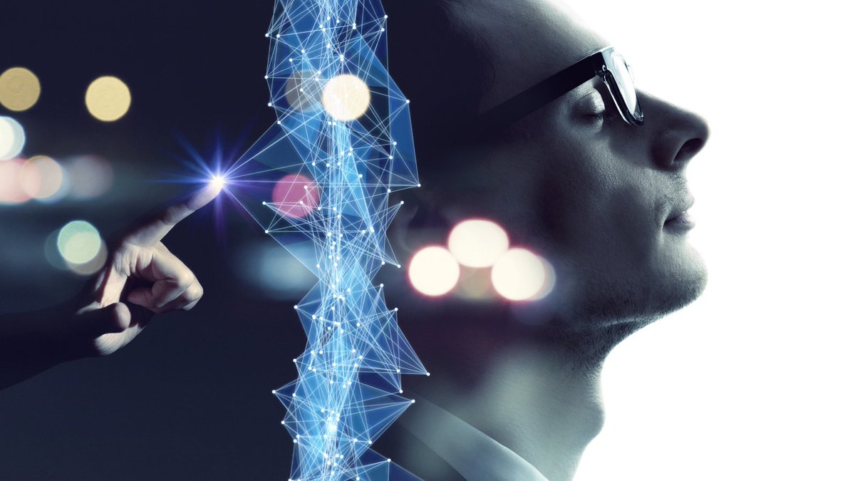 RetailLaborator's tweet image. Puedes tener todos los títulos universitarios, maestrías, posgrados, especialidades, hablar varios idiomas, y ser un as en la tecnología; pero realmente no conseguirás mucho sino desarrollas adecuadamente tu Inteligencia Emocional. 

◽retaillaboratorio.com