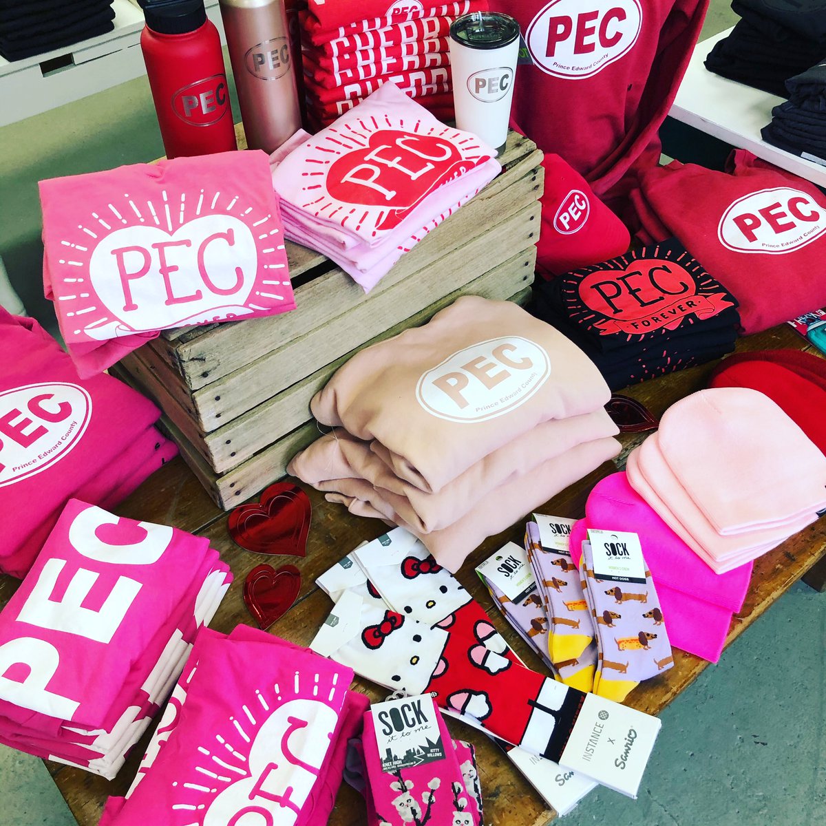countytshirts's tweet photo. We are ready for the weekend! Pop by and pick something up for your favourite guy or gal -our new PEC Forever shirts are in! Our Picton store is now open Thursdays to Saturdays 11-4pm -please come in with a smile under your mask! 
#pecforever #pec #wearthepec #princeedwardcounty https://t.co/9liNka7zYw