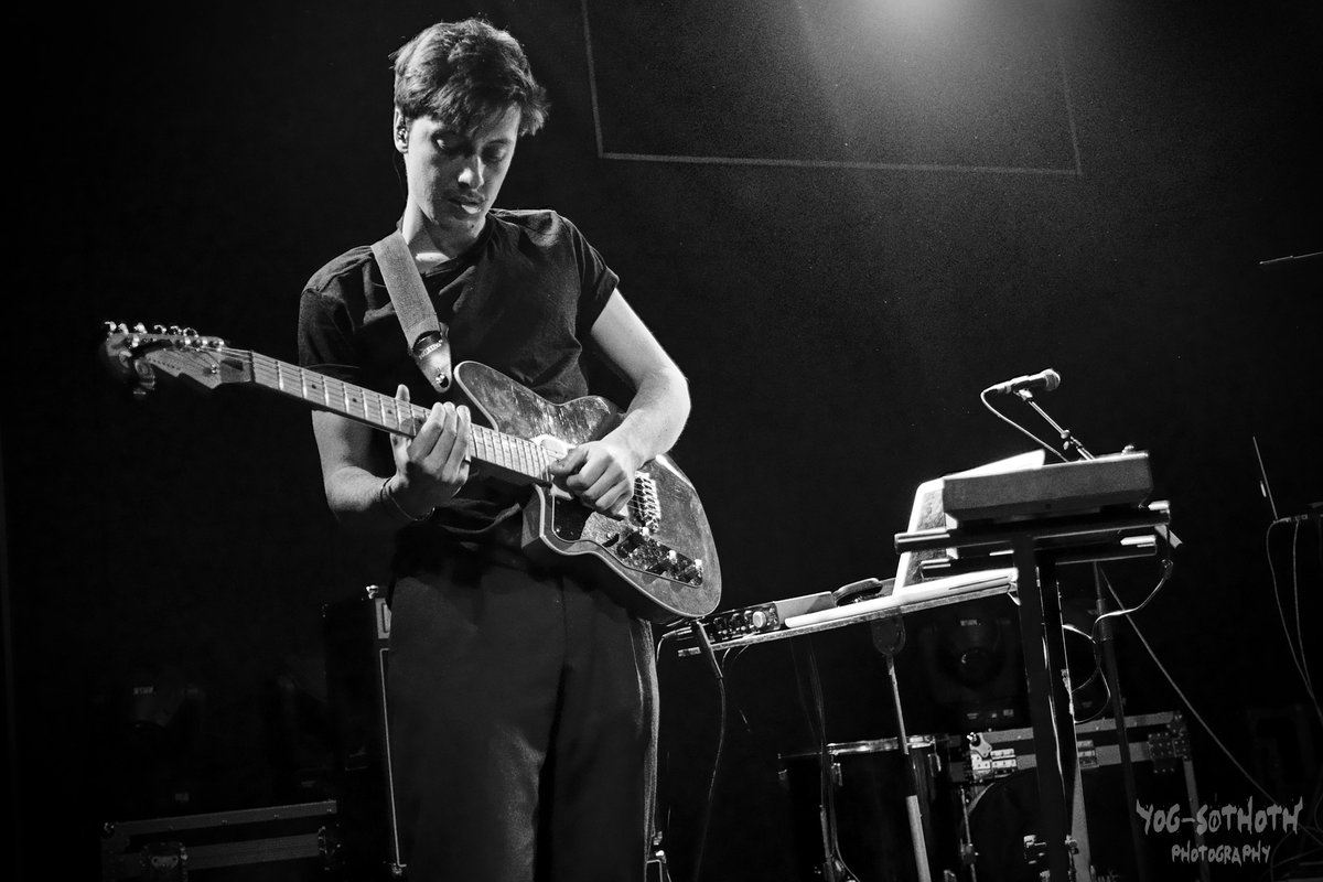 ✈♫En manque de voyage ? Téléportation à la Réunion garantie avec le premier album électro d'Ojûn "Bat Karé" sorti le 12/02 sur le label <a href="/18heures48/">18heures48</a>

Retrouvez le en interview dans l'émission Dig Dig Diggers cette semaine !

ferarock.org/sur-les-antenn…