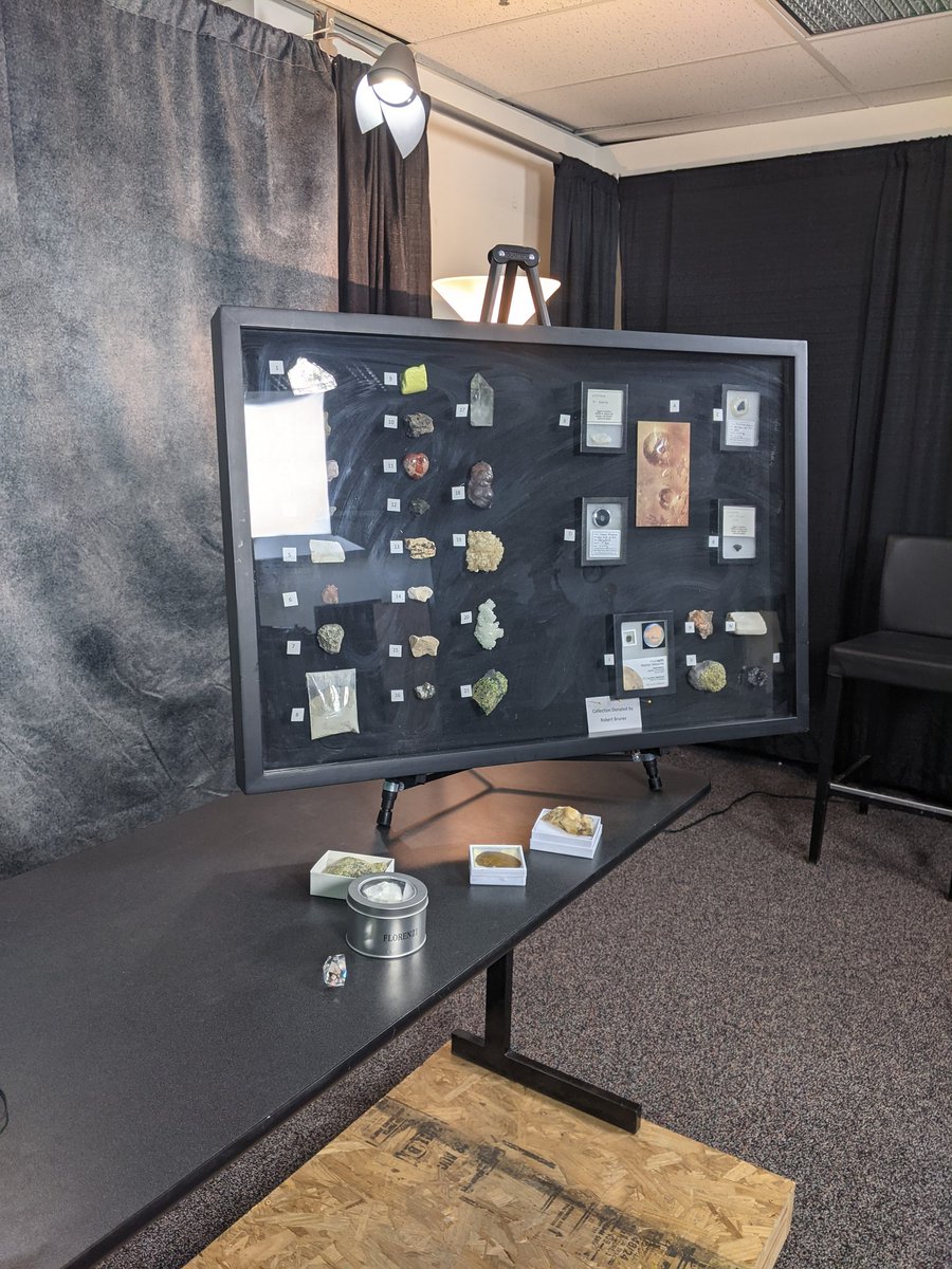 curatorofspace's tweet image. Talking about rocks on Blastoff today!!! Special Mars episode coming next week! 
#space4fun