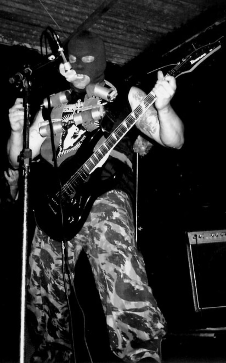 RoidBastard's tweet photo. Foi com uma imensurável tristeza que recebi a noticia que Evandro #Sabbaoth, o Frontman do #Goatpenis se foi do mundo orgânico.
Uma das bandas mais importantes do país e do underground Death Black.
Sem palavras. #RestInPower https://t.co/kfjuz3od1A