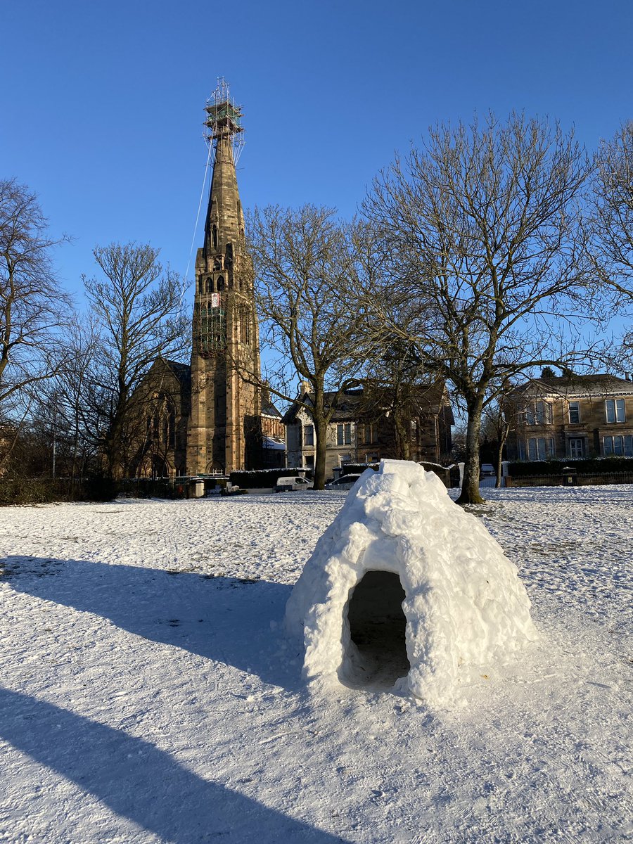 JordanhillD's tweet image. Some perfect igloo building I spotted on my early morning walk. Fair inspired me before a full day of Teams video demos. 

#designinspiration #winterdesign
