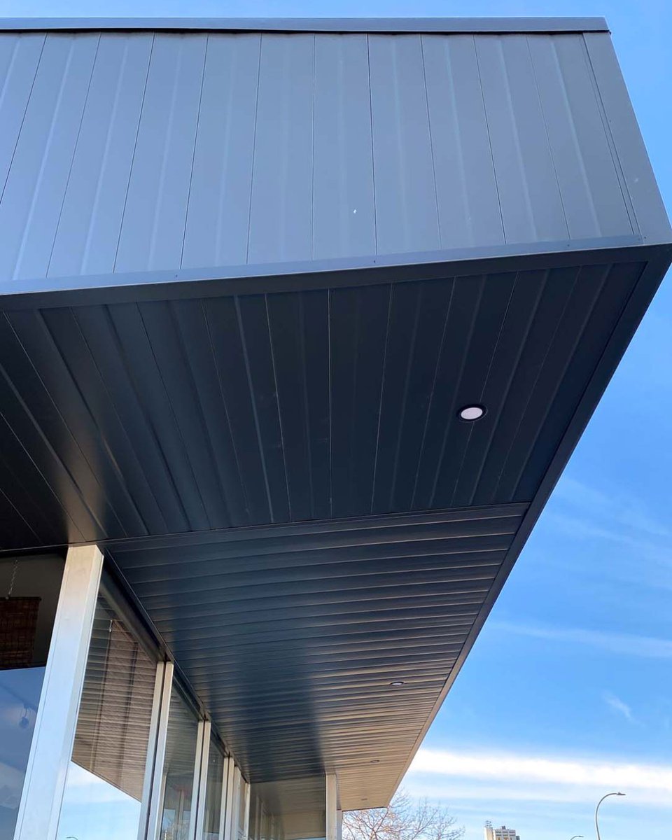 FormaSteel's tweet photo. Interloc is a versatile hidden fastener panel that can be used for facia, soffit or cladding application.

Check out our website for more examples: https://t.co/gxgf1SMQuX

#metalexterior #formasteel  #upgrade #facia #soffit https://t.co/H0mBadc7F3